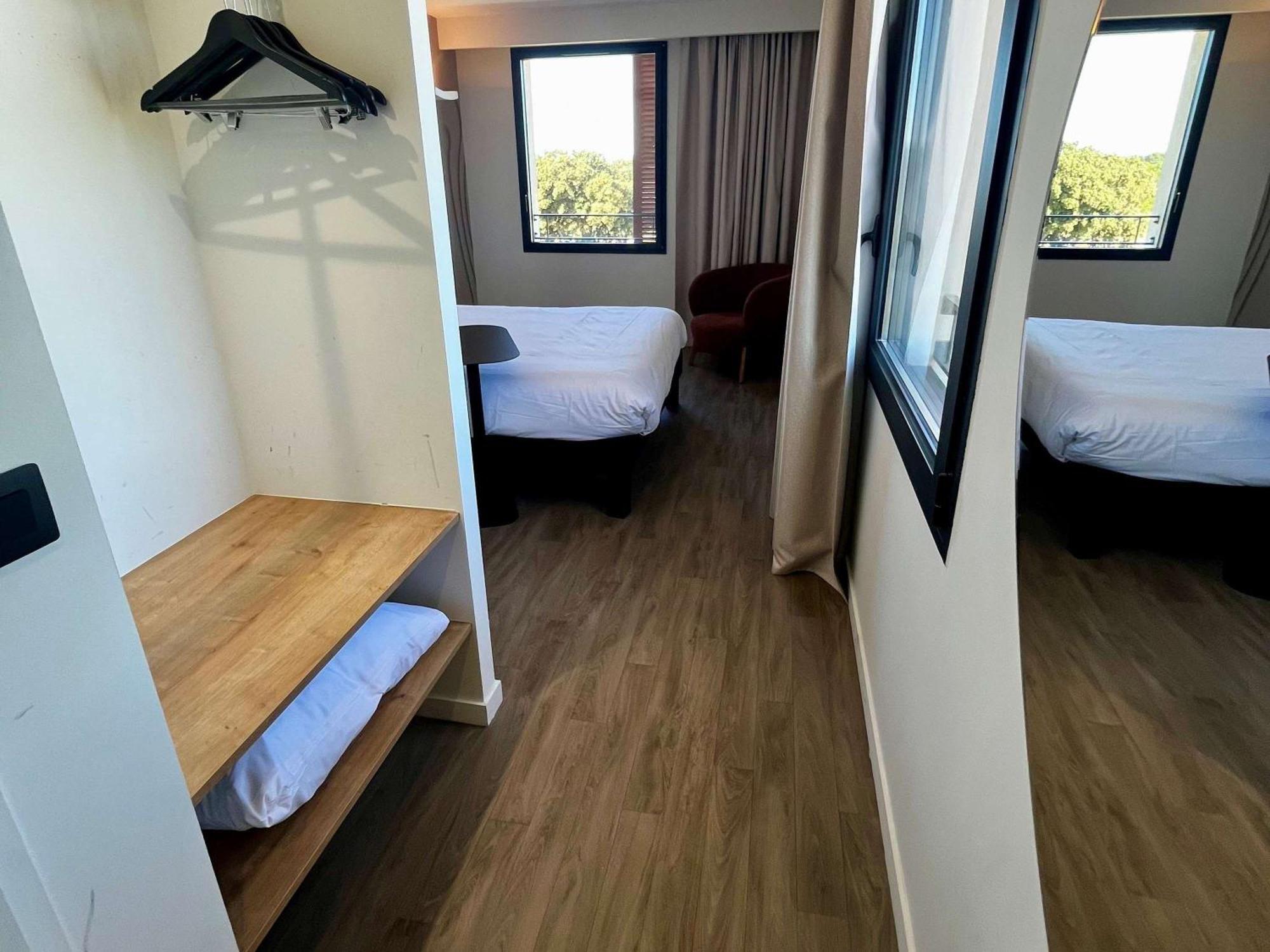 ホテル Ibis Styles Cabries Aix-En-Provence Tgv エクステリア 写真