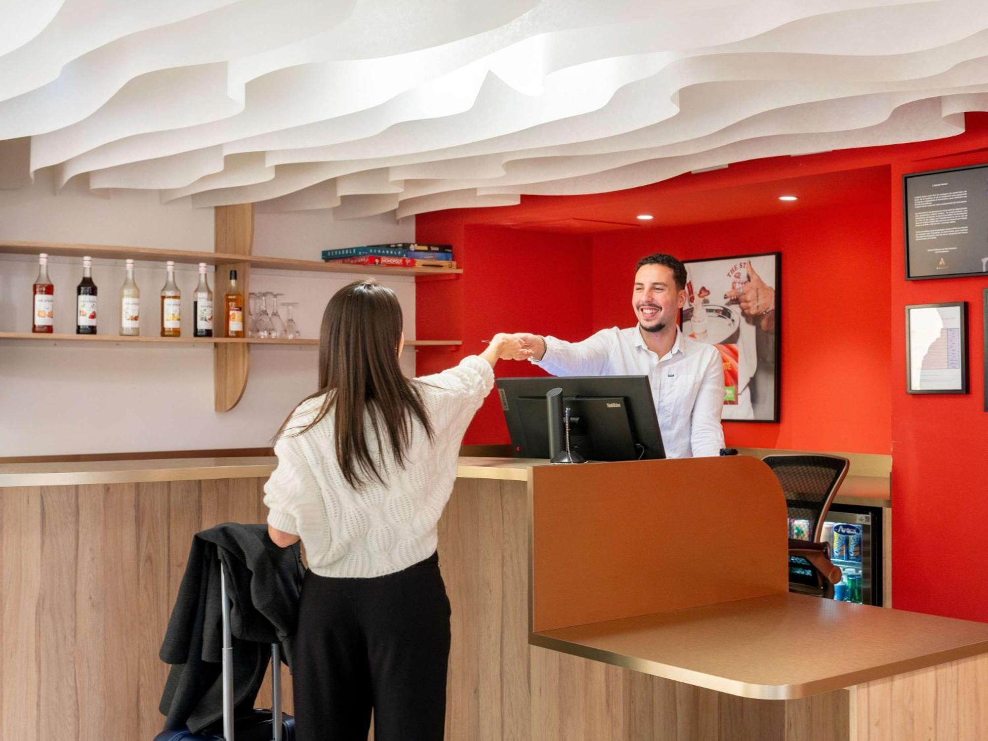 ホテル Ibis Styles Cabries Aix-En-Provence Tgv エクステリア 写真